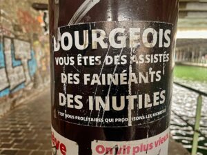 Sticker anti-bourgeois